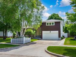 40 Arrowwood DR  Winnipeg, MB R2V 2R1