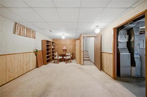 2 High Point Dr, Winnipeg, MB 