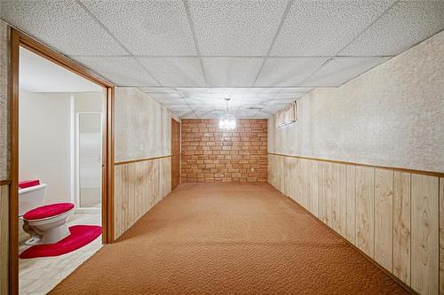 2 High Point Dr, Winnipeg, MB 