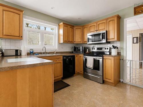 80 Livingstone Road, River Ryan, NS - Indoor Photo Showing Kitchen