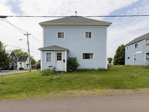 13 Erncliffe Street, Amherst, NS 