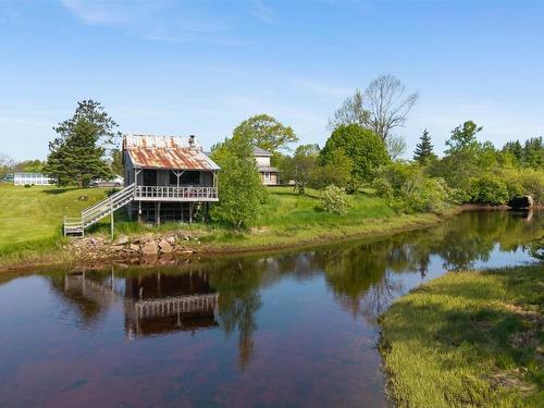 3914 Highway 6, Brule, NS 