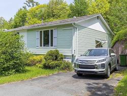 47 Prince Street  Lower Sackville, NS B4C 1L2