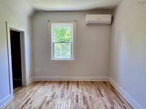 25 Dawson Lane, St. Croix, NS 