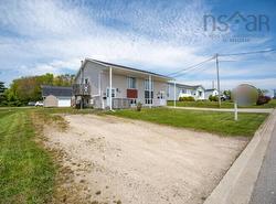124 Herbert Street  Yarmouth, NS B5A 2S7