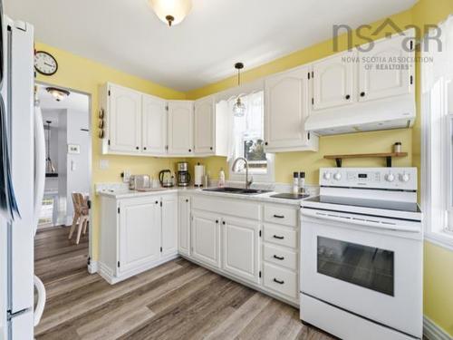 124 Herbert Street, Yarmouth, NS 
