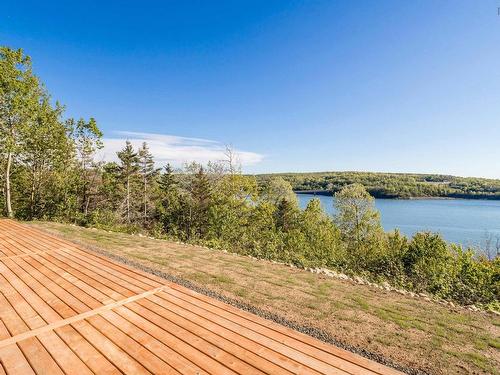 41 Colonial Arms Drive, Deep Brook, NS 