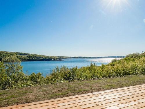 41 Colonial Arms Drive, Deep Brook, NS 