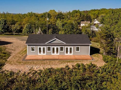 41 Colonial Arms Drive, Deep Brook, NS 