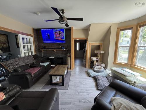 22 Forest Street, Milton, NS 