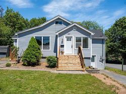 127 Crescent Drive  New Minas, NS B4N 3G9