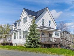 102 North Foord Street Stellarton, NS B0K 1S0