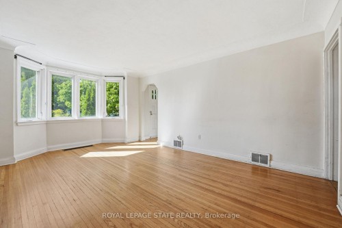 352 Parkside Drive, Hamilton, ON 