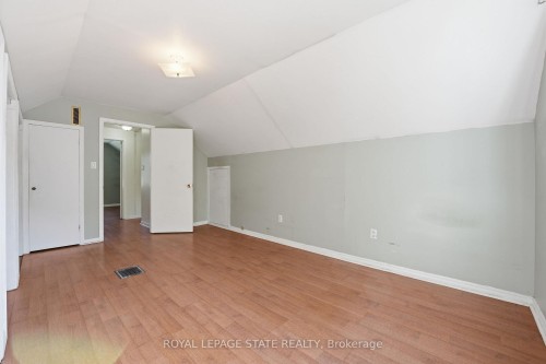 352 Parkside Drive, Hamilton, ON 