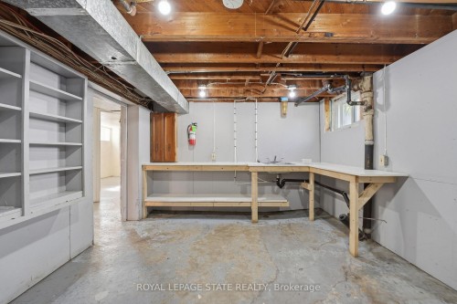 352 Parkside Drive, Hamilton, ON 