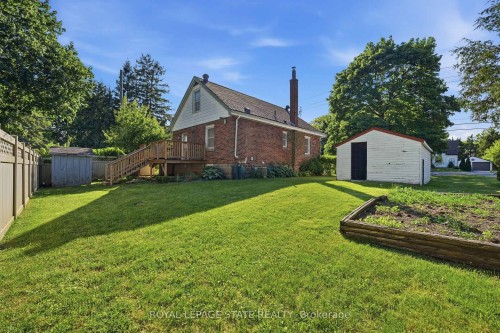 352 Parkside Drive, Hamilton, ON 