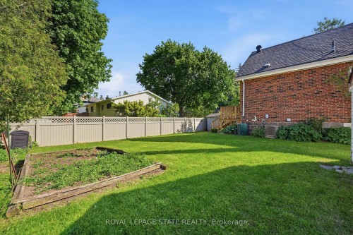 352 Parkside Drive, Hamilton, ON 