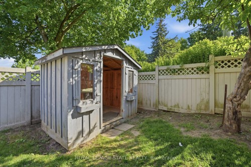 352 Parkside Drive, Hamilton, ON 