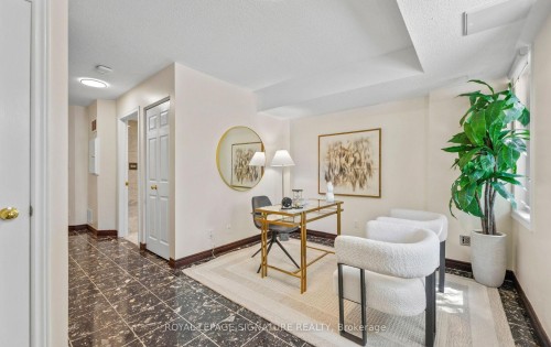 370 South Park Road, Markham, ON 