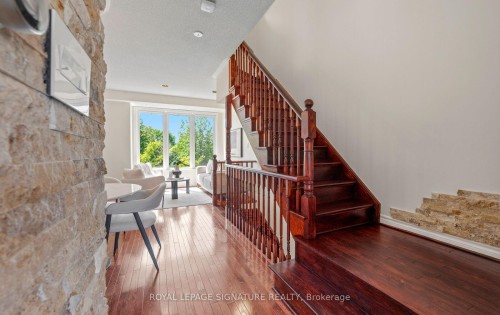 370 South Park Road, Markham, ON 