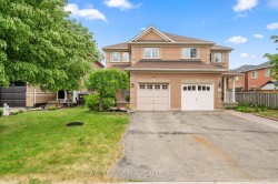 13 Twin Pines Crescent Brampton, ON L7A 1M6