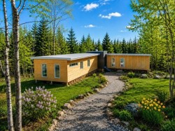 74 Ch. Jacques-Labrecque  Petite-Rivière-Saint-François, QC G0A 2L0