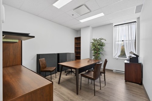 Bureau - 300-234 Rue Dufferin, Sherbrooke (Les Nations), QC 