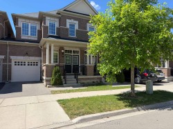 3041 Hibiscus Gardens Oakville, ON L6M 0Z1