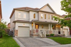 14 Ostick Street Aurora, ON L4G 7G2