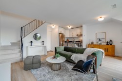 61-2001 Bonnymede Drive  Mississauga, ON L5J 4H8
