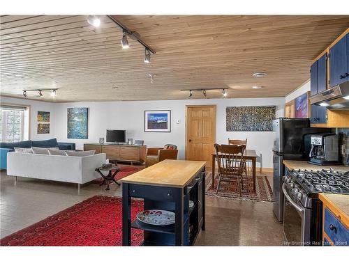 25 Bell Hill Rd, Long Point, NB 
