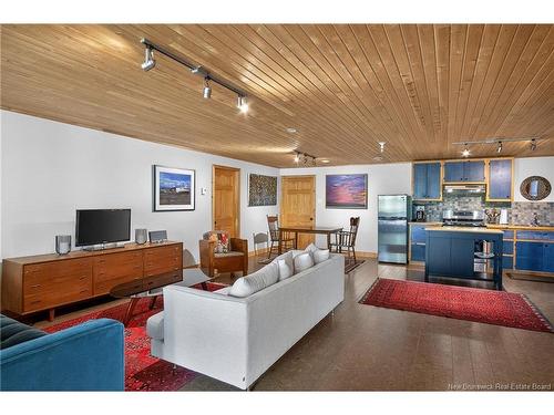 25 Bell Hill Rd, Long Point, NB 