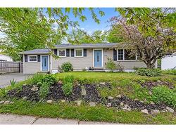 75 Chandler DR  Fredericton, NB E3B 5S6