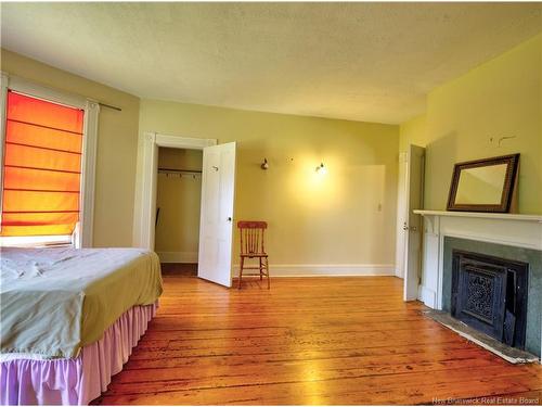 8 Thatch Rd, Lincoln, NB 