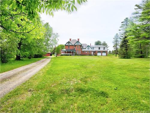 8 Thatch Rd, Lincoln, NB 