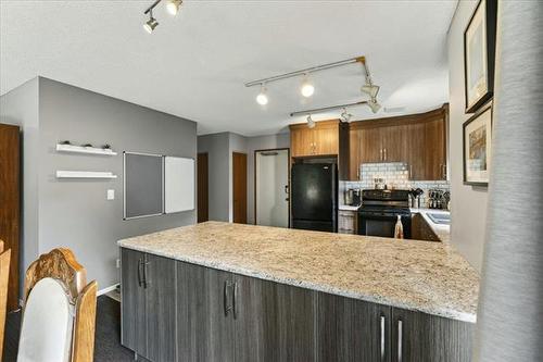 153 Meadow Gate Dr, Winnipeg, MB 