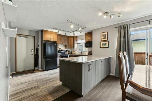 153 Meadow Gate Dr, Winnipeg, MB 