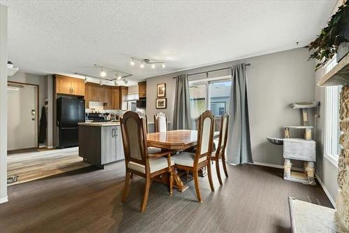 153 Meadow Gate Dr, Winnipeg, MB 
