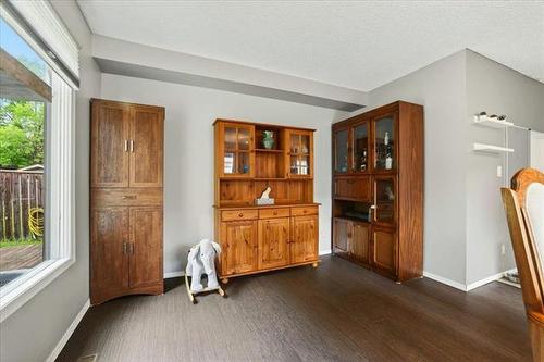 153 Meadow Gate Dr, Winnipeg, MB 