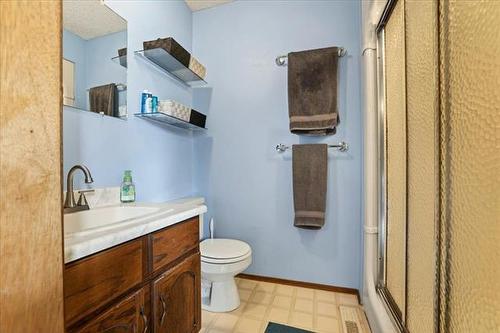 153 Meadow Gate Dr, Winnipeg, MB 