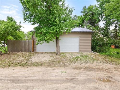 21 Sadler Ave, Winnipeg, MB 