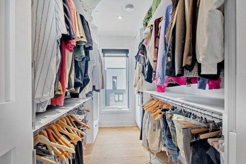 Penderie (Walk-in) - 18057 Rue De Brissac, Mirabel, QC - Indoor With Storage