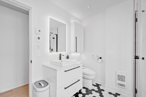 Salle de bains - 18057 Rue De Brissac, Mirabel, QC - Indoor Photo Showing Bathroom