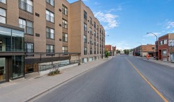 413-5850 Av. Papineau Montréal (Rosemont/La Petite-Patrie), QC H2G 3G7