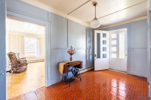 Hall d'entrée/Vestibule - 378 Ch. Des Pionniers E., L'Islet, QC 