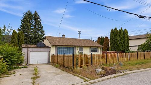 39 Granby Place  Penticton, BC V2A 2Z3
