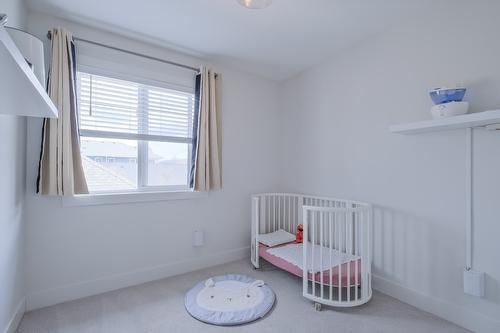 951 Stockwell Avenue, Kelowna, BC - Indoor Photo Showing Bedroom