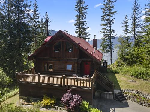 14425 3A Highway, Gray Creek, BC 