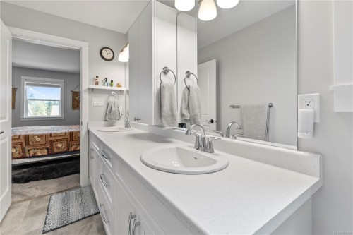 492 Park Forest Dr, Campbell River, BC 