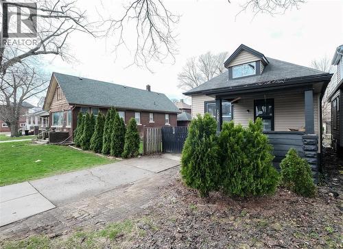 1585 Pelissier, Windsor, ON 